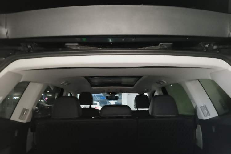 Used Volkswagen Teramont 2023 380TSI Four-Wheel Drive Luxury Edition Headliner