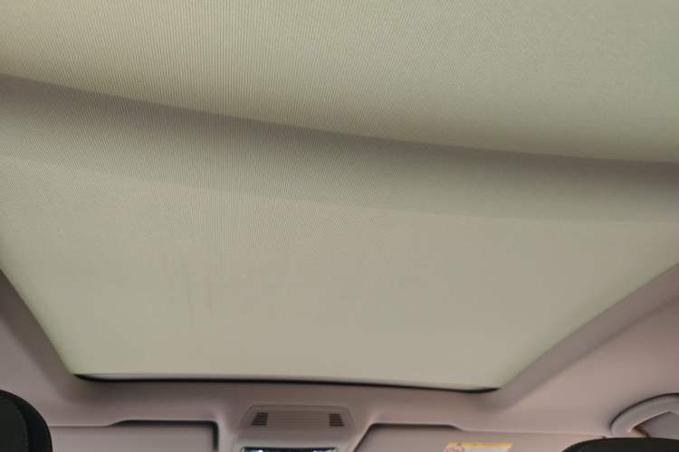 Used Volkswagen Teramont 2023 530 V6 Four-Wheel Drive Prestige Luxury Edition Headliner