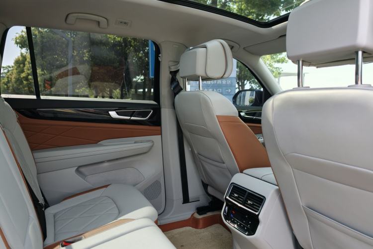 Used Volkswagen Teramont 2023 530 V6 All-Wheel Drive Prestige Flagship Edition Interior 12
