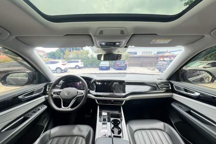 Used Volkswagen Teramont 2023 530 V6 Four-Wheel Drive Prestige Luxury Edition Interior 3