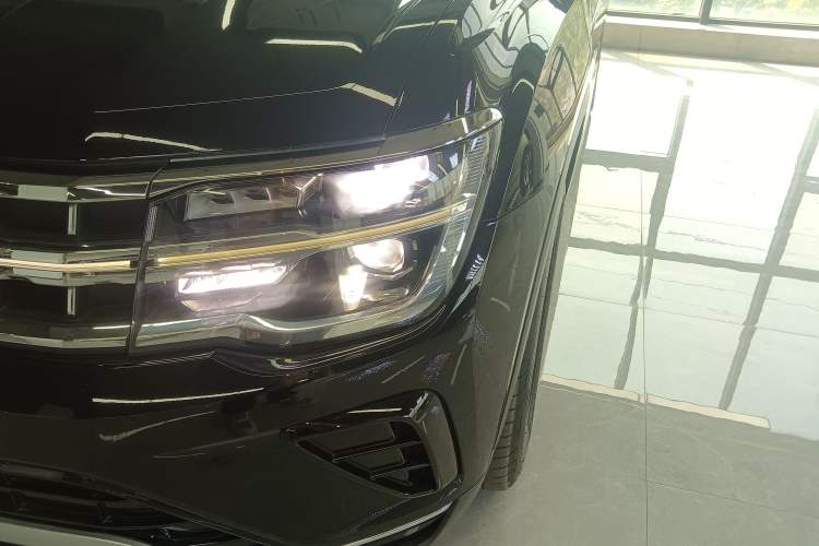 Used Volkswagen Teramont 2023 380TSI Four-Wheel Drive Prestige Luxury Edition Left Front Headlight