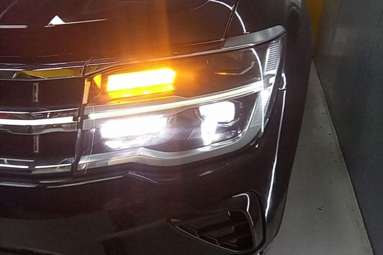 Used Volkswagen Teramont 2023 530 V6 Four-Wheel Drive Prestige Luxury Edition Left Front Headlight