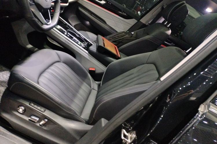 Used Volkswagen Teramont 2023 Facelift 380TSI Four-Wheel Drive Prestige Luxury Edition Left Front Seat