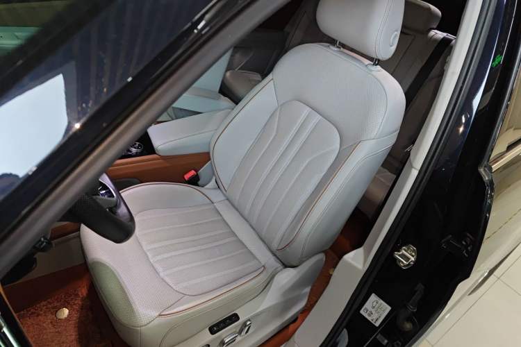 Used Volkswagen Teramont 2023 380TSI Four-Wheel Drive Luxury Edition Left Front Seat