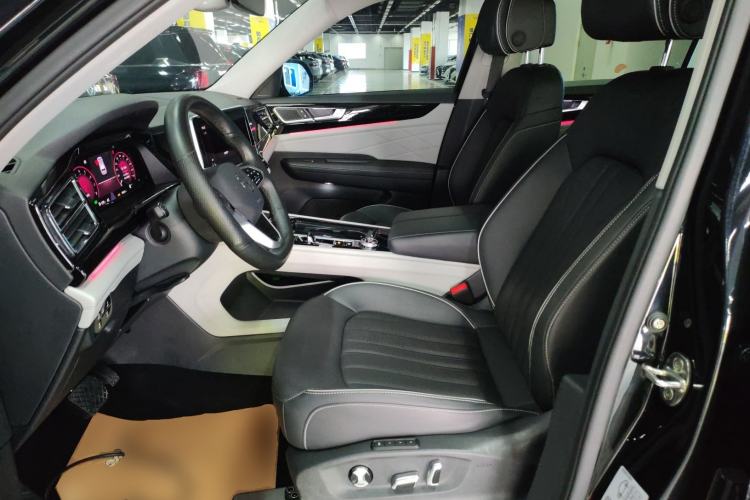 Used Volkswagen Teramont 2023 Facelift 380TSI Four-Wheel Drive Prestige Luxury Edition Left Front Seat