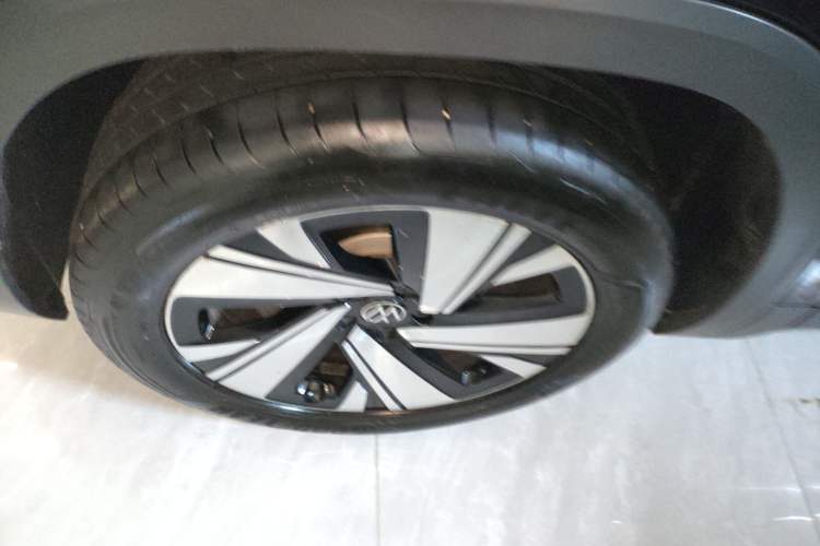 Used Volkswagen Teramont 2023 380TSI Four-Wheel Drive Prestige Luxury Edition Left Front Wheel Hub