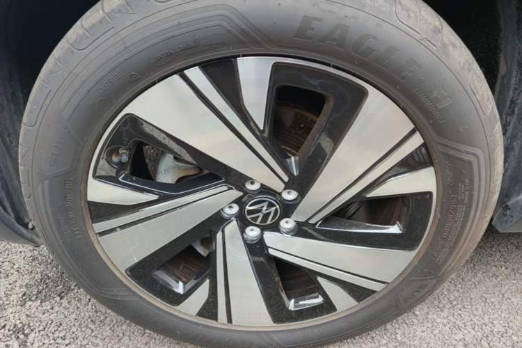 Used Volkswagen Teramont 2023 380TSI Four-Wheel Drive Luxury Edition Left Front Wheel Hub