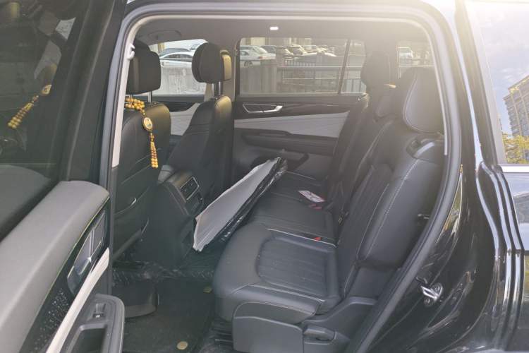 Used Volkswagen Teramont 2023 380TSI Four-Wheel Drive Prestige Luxury Edition Left Rear Seat
