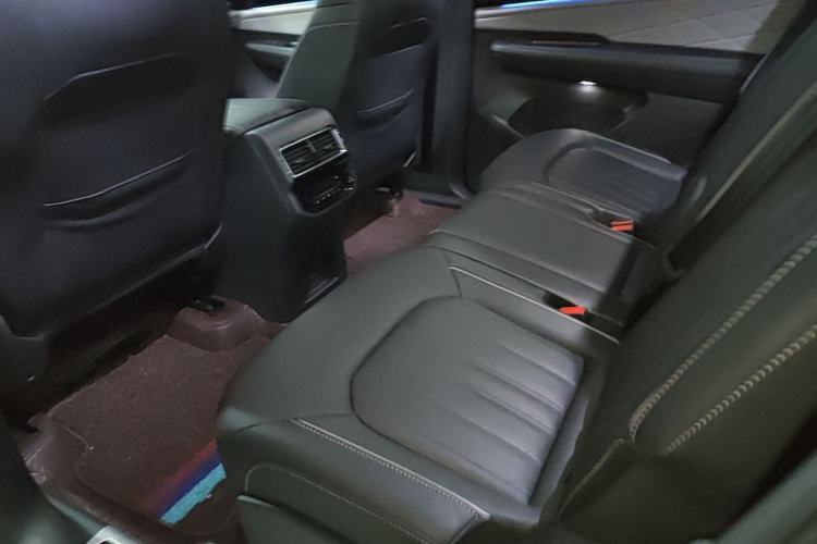 Used Volkswagen Teramont 2023 380TSI Four-Wheel Drive Luxury Edition Left Rear Seat