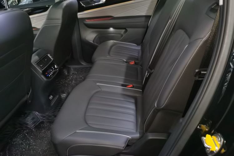 Used Volkswagen Teramont 2023 380TSI Four-Wheel Drive Prestige Luxury Edition Left Rear Seat