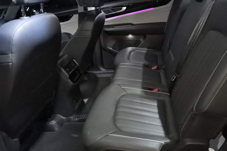 Used Volkswagen Teramont 2023 380TSI Four-Wheel Drive Prestige Luxury Edition Left Rear Seat