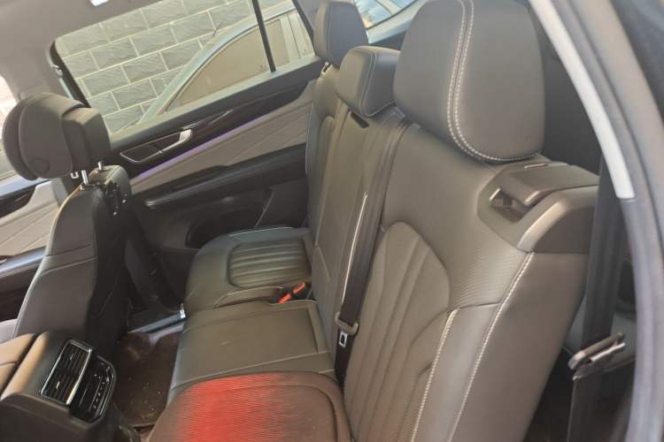 Used Volkswagen Teramont 2023 380TSI Four-Wheel Drive Luxury Edition Left Rear Seat
