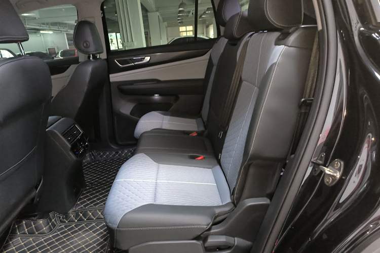 Used Volkswagen Teramont 2023 380TSI Four-Wheel Drive Luxury Edition Left Rear Seat
