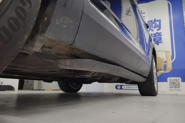 Used Volkswagen Teramont 2023 380TSI Four-Wheel Drive Prestige Flagship Edition Left Side Sill