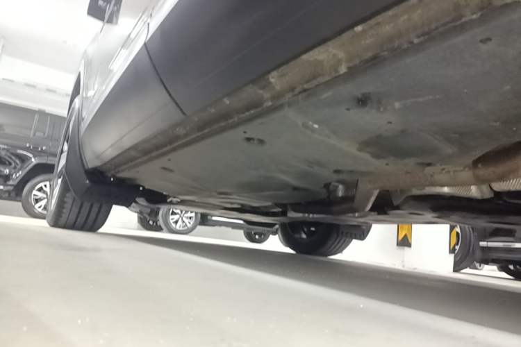 Used Volkswagen Teramont 2023 330TSI Two-Wheel-Drive Prestige Luxury Edition Left Side Sill