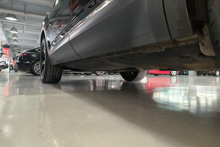 Used Volkswagen Teramont 2023 380TSI Four-Wheel Drive Luxury Edition Left Side Sill