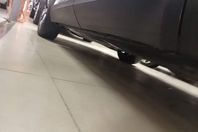 Used Volkswagen Teramont 2023 380TSI Four-Wheel Drive Prestige Luxury Edition Left Side Sill