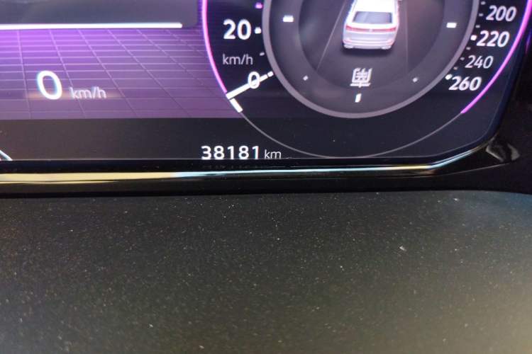 Used Volkswagen Teramont 2023 380TSI Four-Wheel Drive Luxury Edition Odometer Close Up