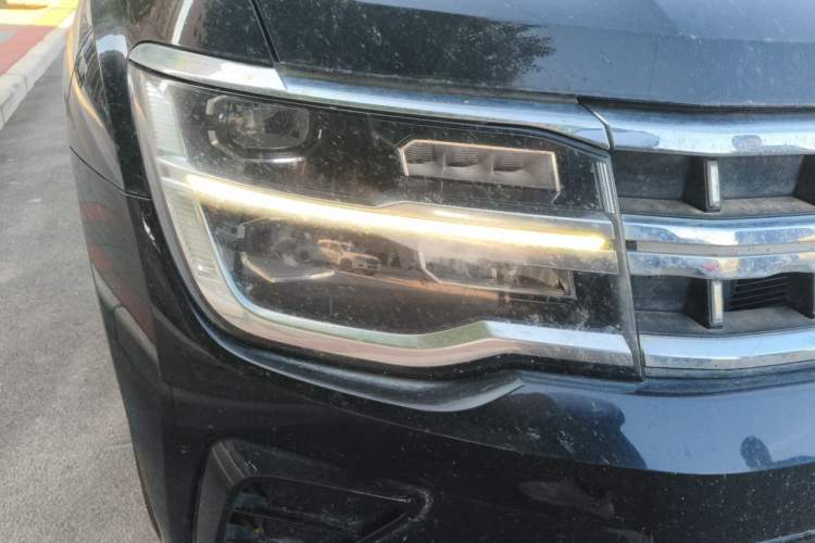 Used Volkswagen Teramont 2023 380TSI Four-Wheel Drive Luxury Edition Right Front Headlight
