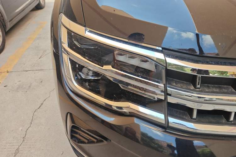Used Volkswagen Teramont 2023 380TSI Four-Wheel Drive Luxury Edition Right Front Headlight