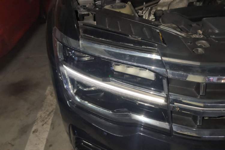 Used Volkswagen Teramont 2023 Facelift 380TSI Four-Wheel Drive Prestige Luxury Edition Right Front Headlight