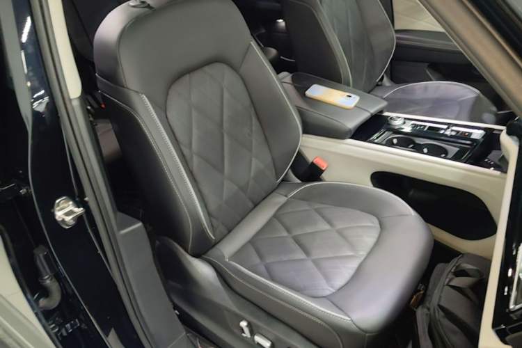 Used Volkswagen Teramont 2023 380TSI Four-Wheel Drive Prestige Flagship Edition Right Front Seat