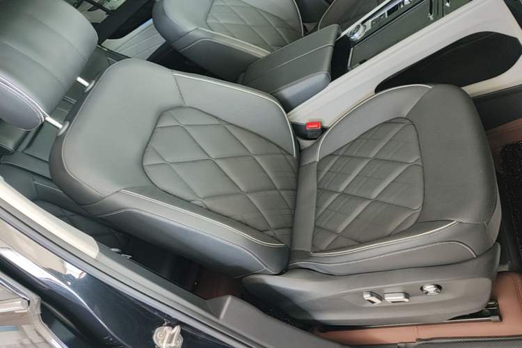Used Volkswagen Teramont 2023 380TSI Four-Wheel Drive Prestige Flagship Edition Right Front Seat