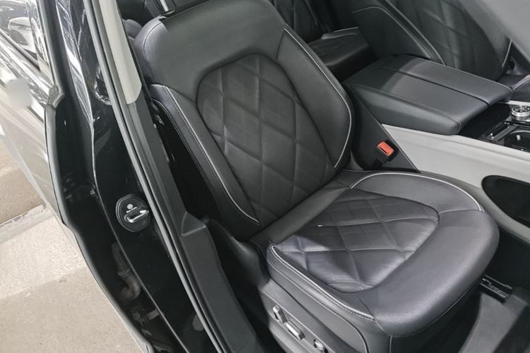 Used Volkswagen Teramont 2023 530 V6 All-Wheel Drive Prestige Flagship Edition Right Front Seat