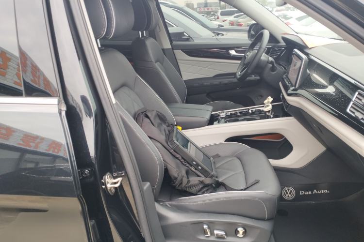 Used Volkswagen Teramont 2023 380TSI Four-Wheel Drive Prestige Flagship Edition Right Front Seat