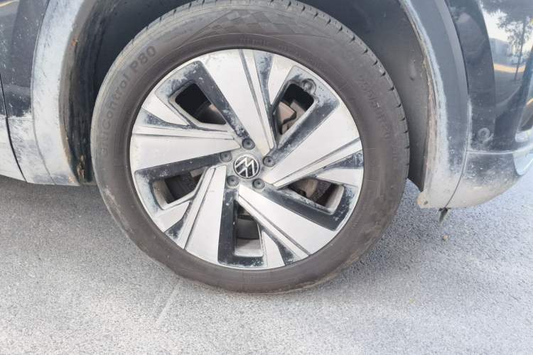 Used Volkswagen Teramont 2023 380TSI Four-Wheel Drive Luxury Edition Right Front Wheel Hub