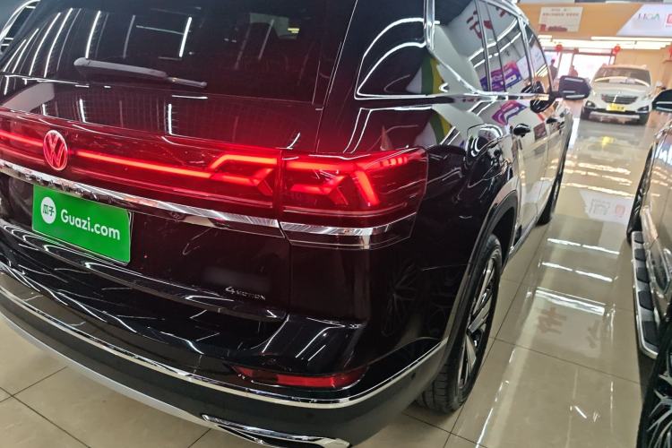 Used Volkswagen Teramont 2023 380TSI Four-Wheel Drive Prestige Luxury Edition Right Rear Taillight