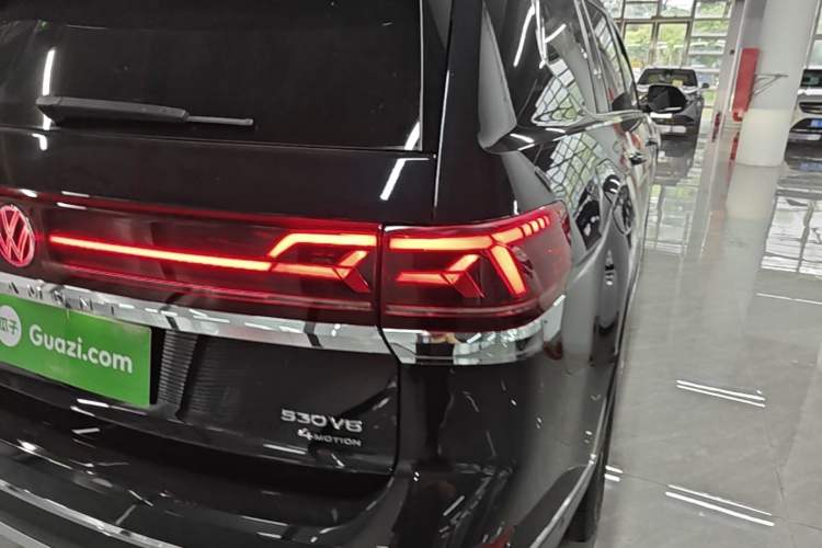 Used Volkswagen Teramont 2023 380TSI Four-Wheel Drive Prestige Luxury Edition Right Rear Taillight