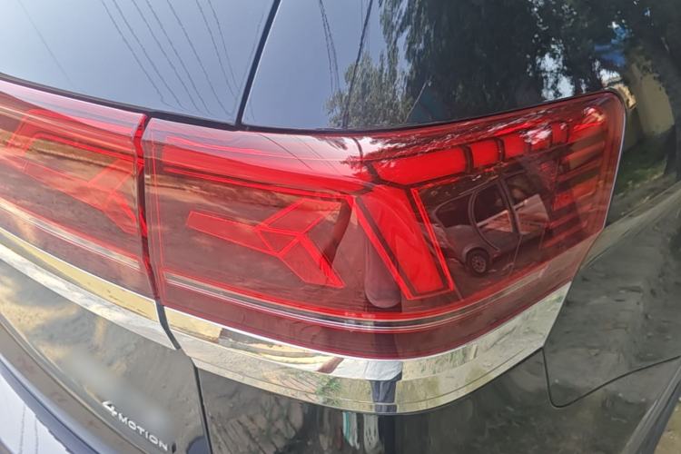 Used Volkswagen Teramont 2023 380TSI Four-Wheel Drive Luxury Edition Right Rear Taillight
