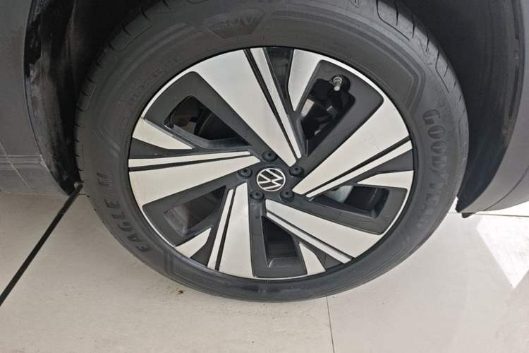 Used Volkswagen Teramont 2023 380TSI Four-Wheel Drive Luxury Edition Right Rear Wheel Hub