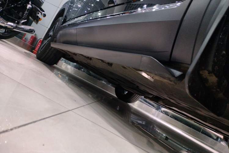 Used Volkswagen Teramont 2023 Facelift 380TSI Four-Wheel Drive Prestige Luxury Edition Right Side Sill