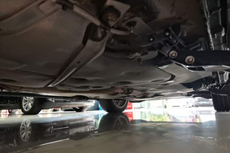 Used Volkswagen Teramont 2023 530 V6 All-Wheel Drive Prestige Flagship Edition Right Side Sill