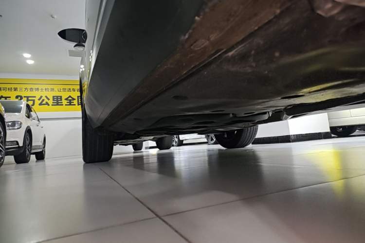 Used Volkswagen Teramont 2023 380TSI Four-Wheel Drive Prestige Luxury Edition Right Side Sill