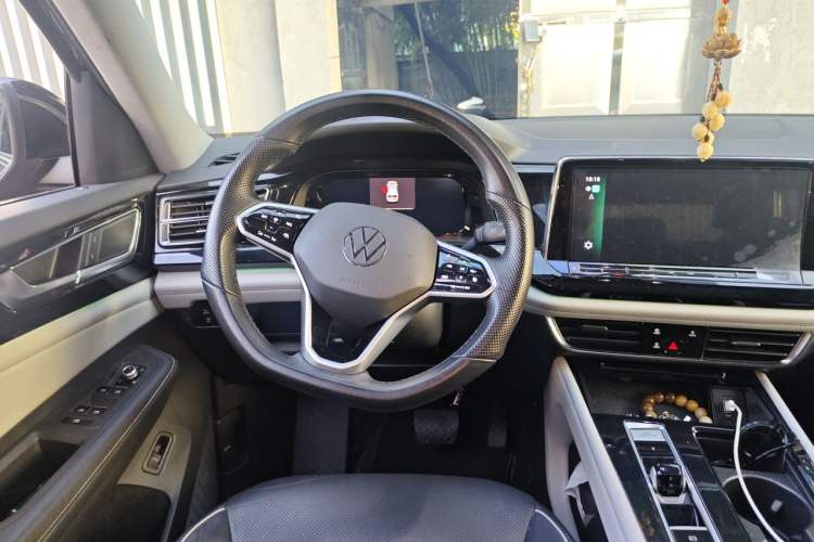 Used Volkswagen Teramont 2023 380TSI Four-Wheel Drive Prestige Luxury Edition Steering Wheel