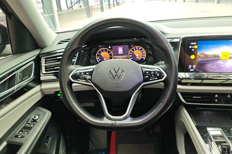 Used Volkswagen Teramont 2023 530 V6 All-Wheel Drive Prestige Flagship Edition Steering Wheel