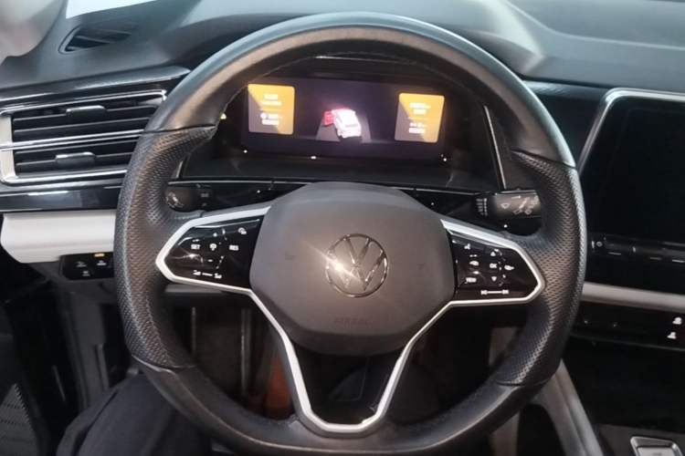 Used Volkswagen Teramont 2023 Facelift 380TSI Four-Wheel Drive Luxury Edition Steering Wheel