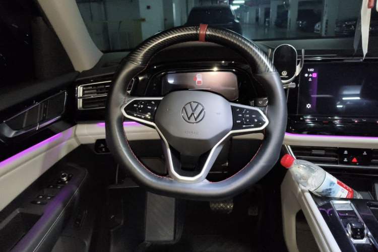 Used Volkswagen Teramont 2023 380TSI Four-Wheel Drive Prestige Luxury Edition Steering Wheel