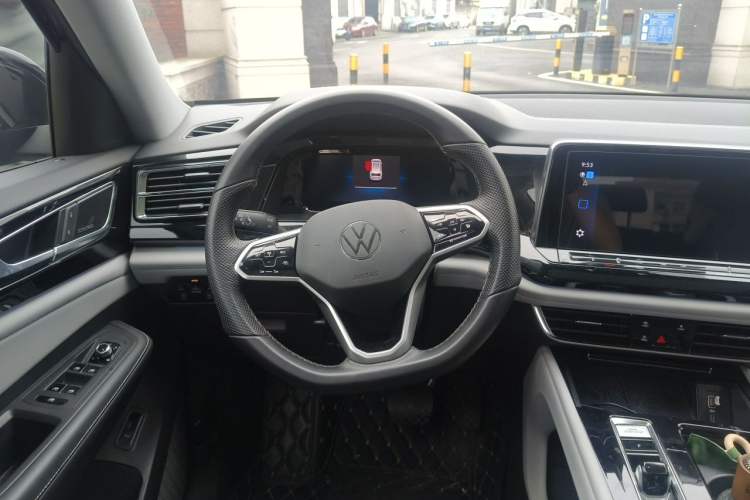 Used Volkswagen Teramont 2023 380TSI Four-Wheel Drive Prestige Flagship Edition Steering Wheel