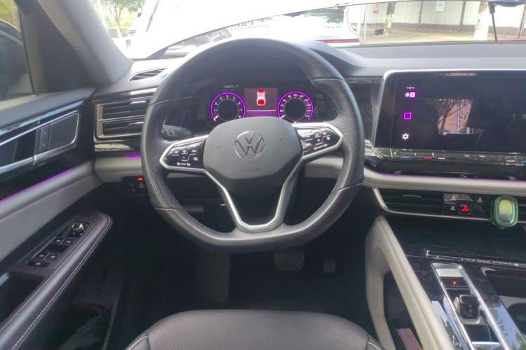 Used Volkswagen Teramont 2023 380TSI Four-Wheel Drive Prestige Luxury Edition Steering Wheel