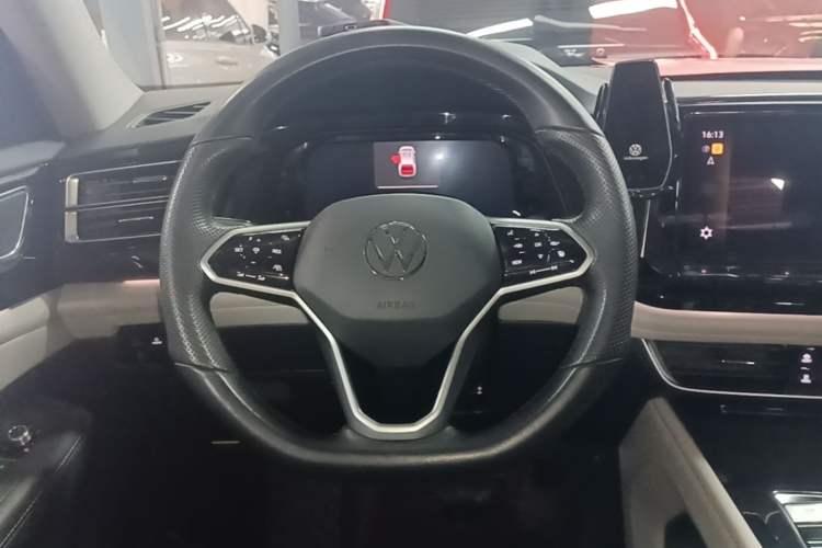Used Volkswagen Teramont 2023 380TSI Four-Wheel Drive Prestige Luxury Edition Steering Wheel