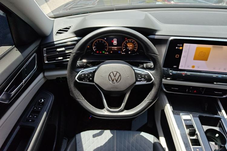 Used Volkswagen Teramont 2023 330TSI Two-Wheel-Drive Luxury Edition Steering Wheel