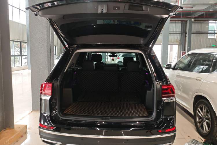Used Volkswagen Teramont 2023 380TSI Four-Wheel Drive Luxury Edition Trunk