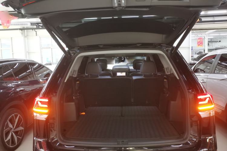 Used Volkswagen Teramont 2023 380TSI Four-Wheel Drive Prestige Luxury Edition Trunk