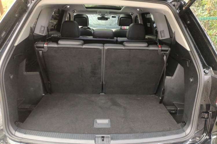 Used Volkswagen Teramont 2023 380TSI Four-Wheel Drive Prestige Luxury Edition Trunk