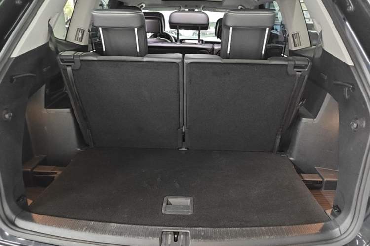 Used Volkswagen Teramont 2023 380TSI Four-Wheel Drive Prestige Luxury Edition Trunk