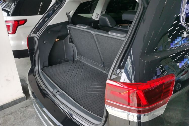 Used Volkswagen Teramont 2023 Facelift 380TSI Four-Wheel Drive Prestige Luxury Edition Trunk